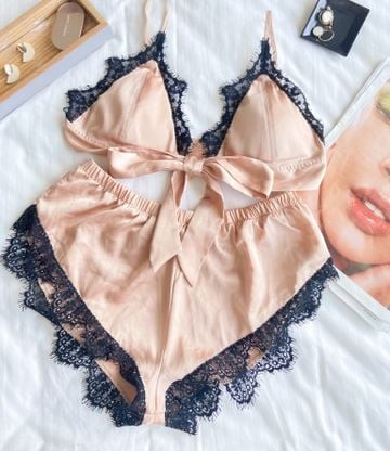 Ladali – Nơi Tinh Hoa Thời Trang Gặp Gỡ